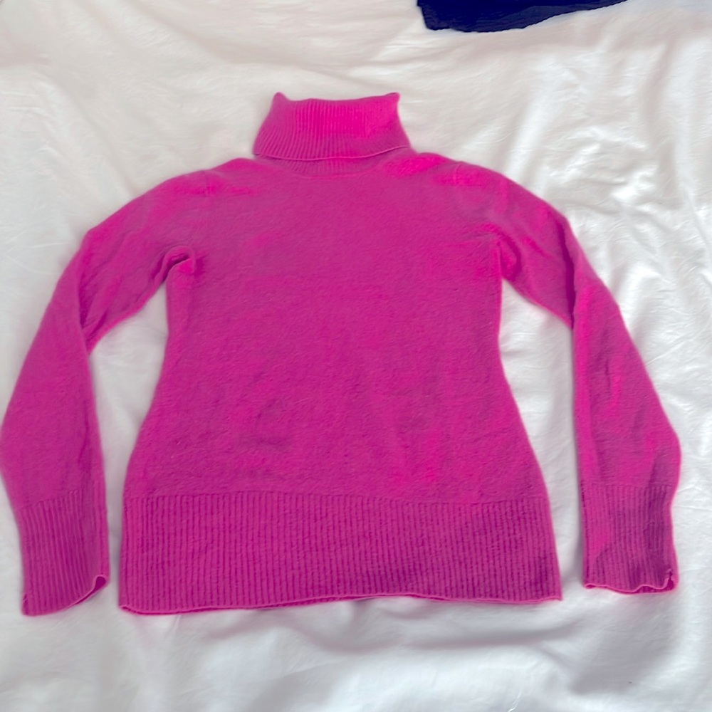 Pink 100% Cashmere Turtleneck Sweater